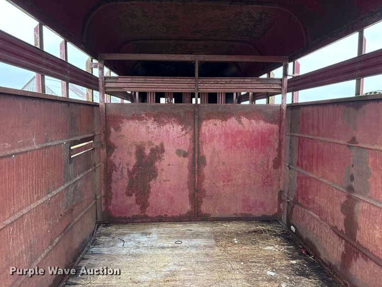 image for item EM6161 1987 Ponderosa Trailers livestock trailer