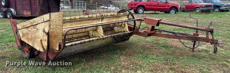 image for item EM6162 New Holland 477 swather / windrower