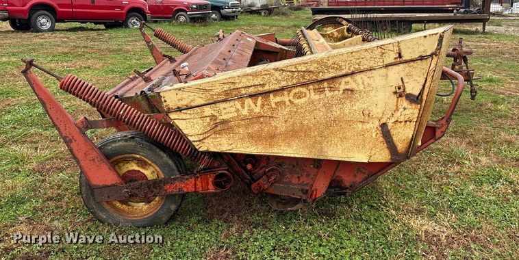 image for item EM6162 New Holland 477 swather / windrower