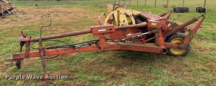 image for item EM6162 New Holland 477 swather / windrower
