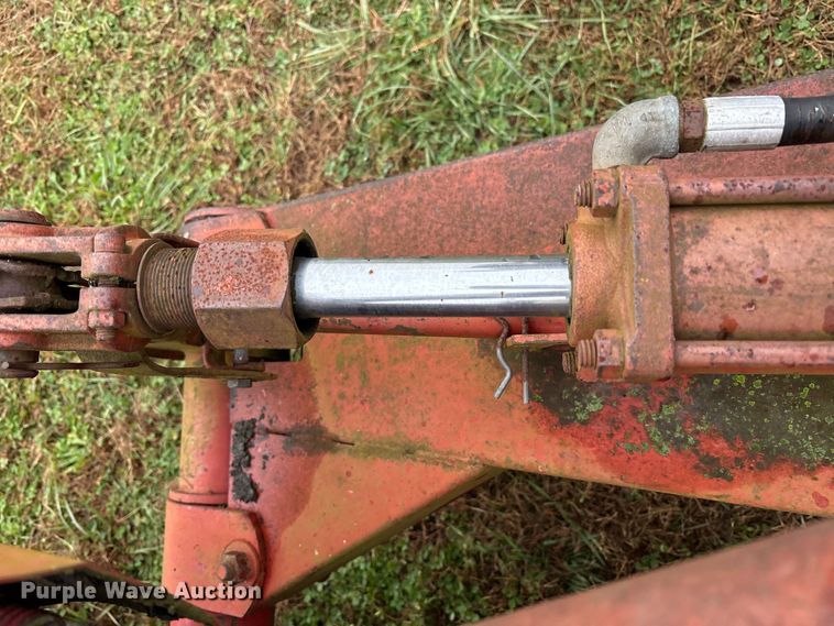 image for item EM6162 New Holland 477 swather / windrower