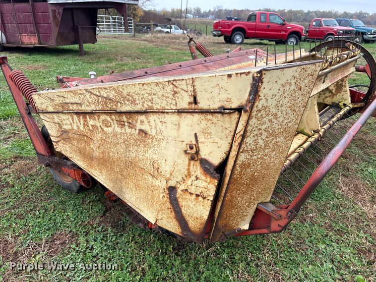 image for item EM6162 New Holland 477 swather / windrower