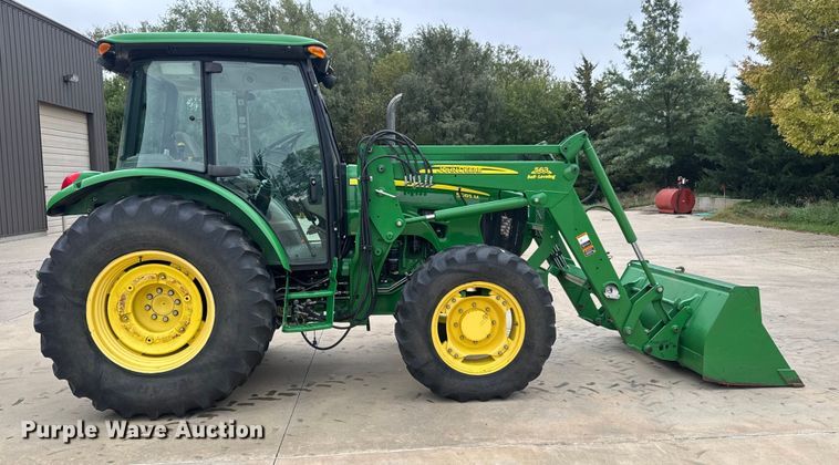 image for item EM8496 2010 John Deere 5085M MFWD tractor