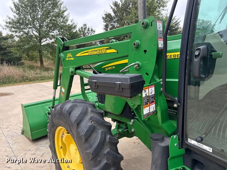 image for item EM8496 2010 John Deere 5085M MFWD tractor