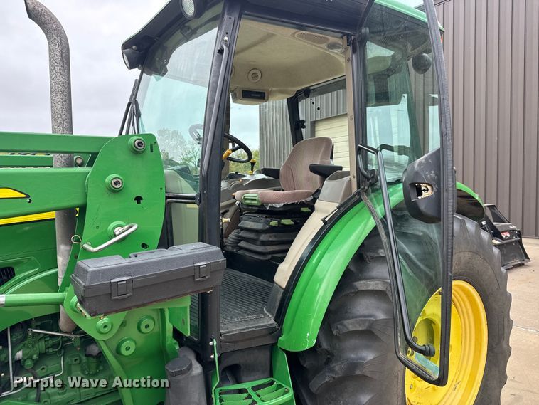 image for item EM8496 2010 John Deere 5085M MFWD tractor