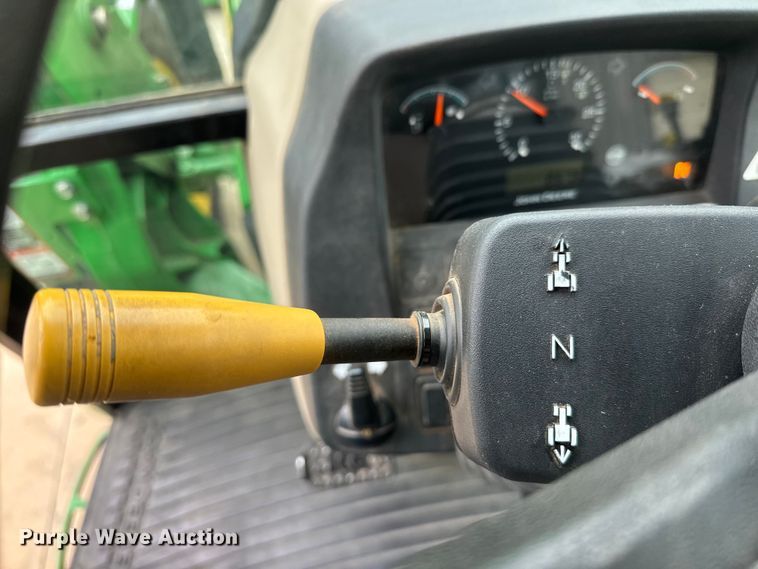 image for item EM8496 2010 John Deere 5085M MFWD tractor