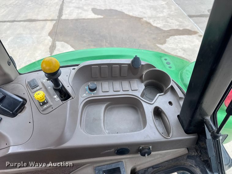 image for item EM8496 2010 John Deere 5085M MFWD tractor