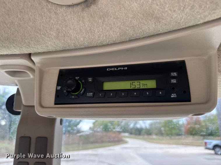 image for item EM8496 2010 John Deere 5085M MFWD tractor