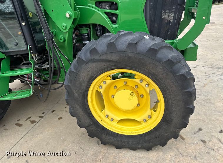 image for item EM8496 2010 John Deere 5085M MFWD tractor