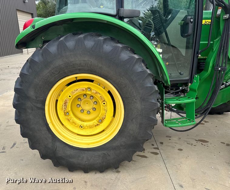 image for item EM8496 2010 John Deere 5085M MFWD tractor