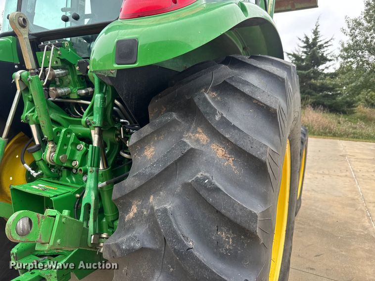 image for item EM8496 2010 John Deere 5085M MFWD tractor