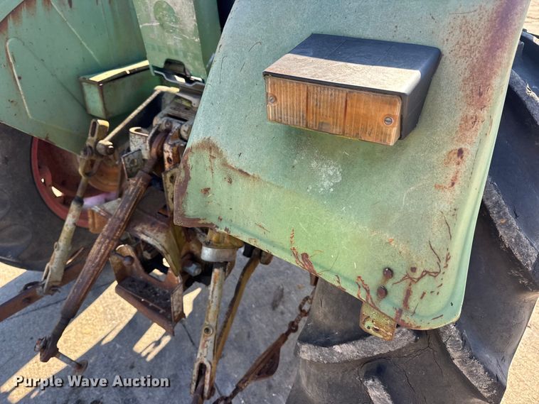 image for item EN0686 Deutz D4006 tractor