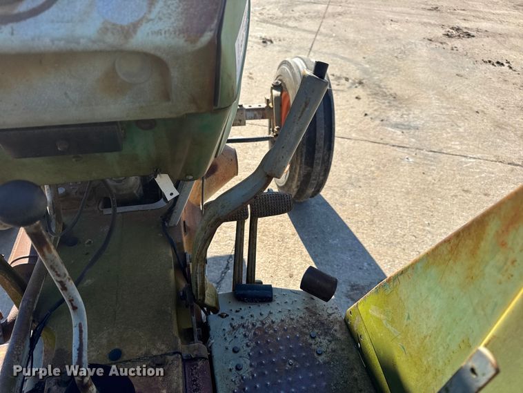 image for item EN0686 Deutz D4006 tractor