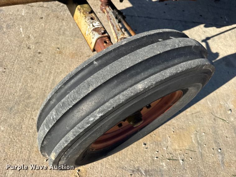 image for item EN0686 Deutz D4006 tractor