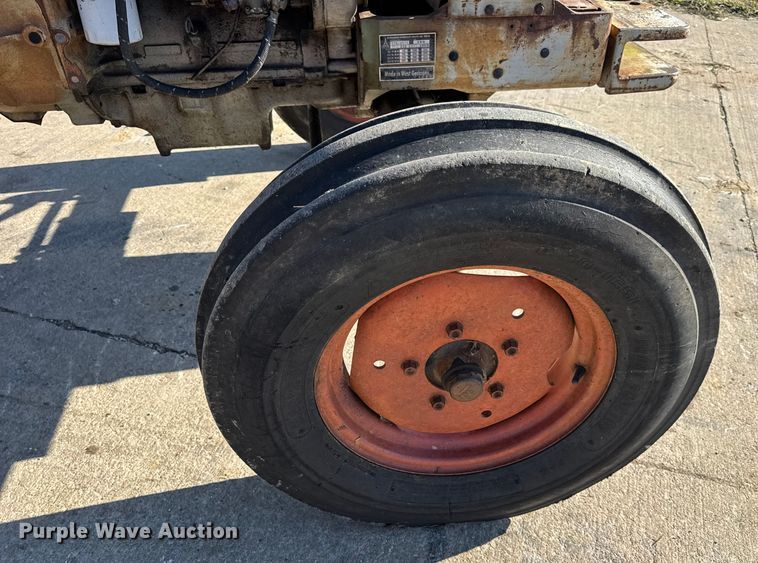 image for item EN0686 Deutz D4006 tractor