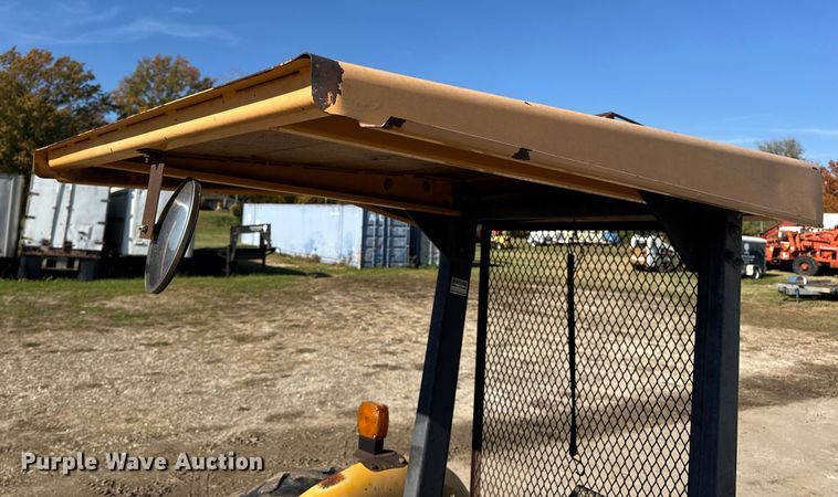 image for item EN0690 Ford 260C tractor