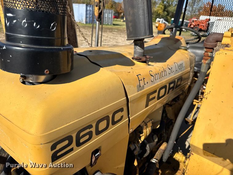 image for item EN0690 Ford 260C tractor