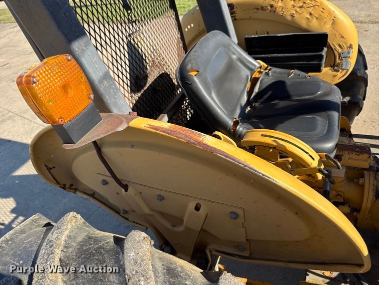 image for item EN0690 Ford 260C tractor