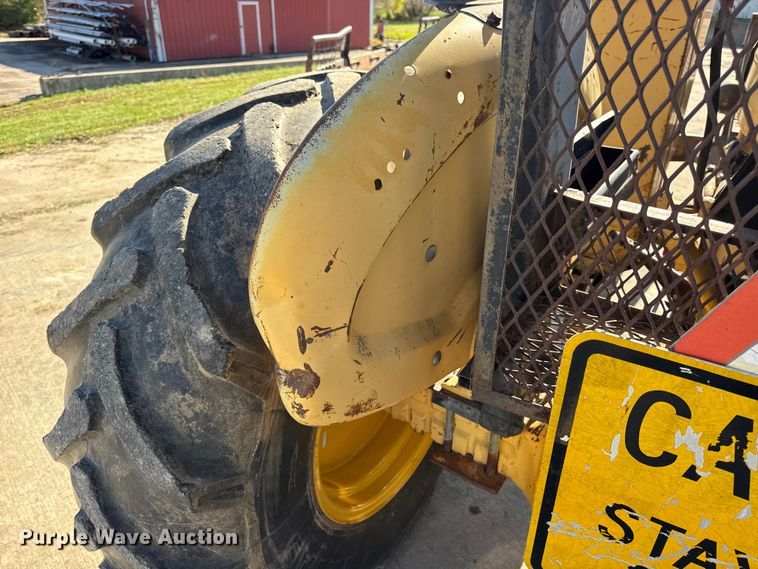 image for item EN0690 Ford 260C tractor