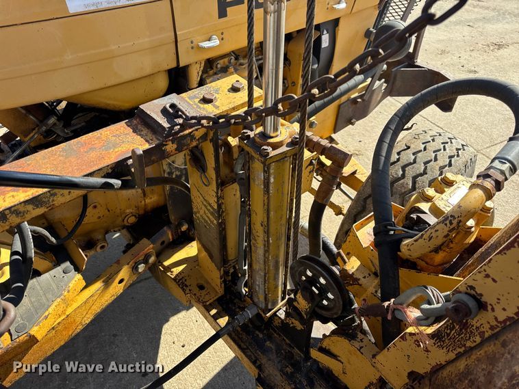 image for item EN0690 Ford 260C tractor