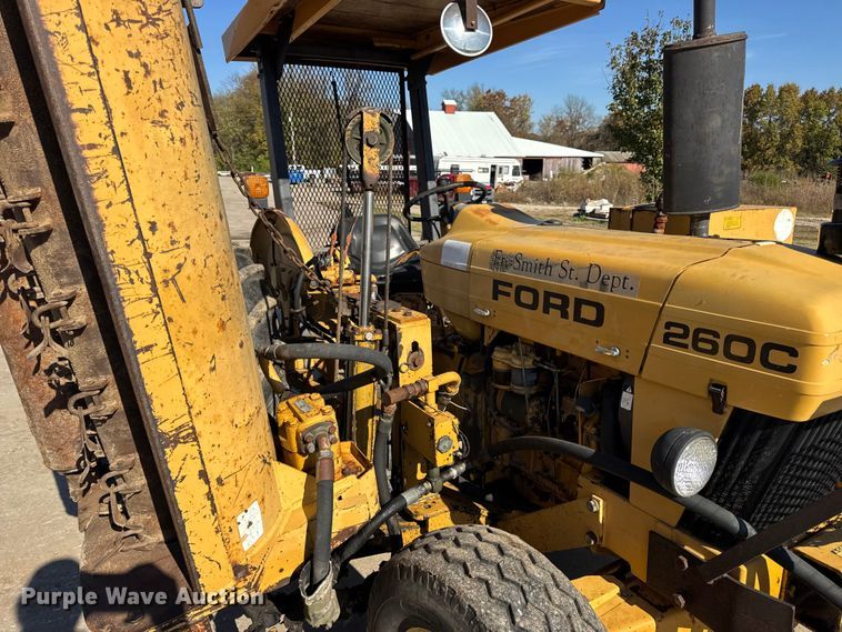 image for item EN0690 Ford 260C tractor