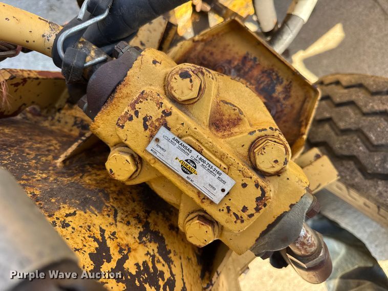 image for item EN0690 Ford 260C tractor