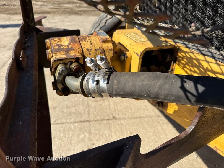 image for item EN0690 Ford 260C tractor