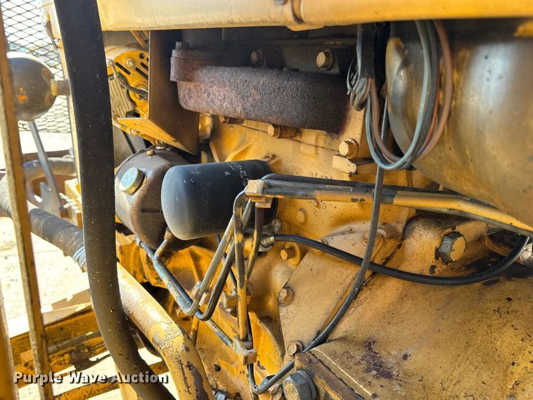 image for item EN0690 Ford 260C tractor