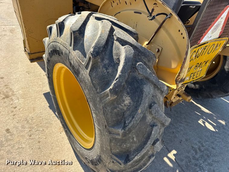 image for item EN0690 Ford 260C tractor