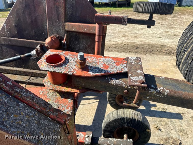 image for item EN0692 Bush Hog batwing rotary mower