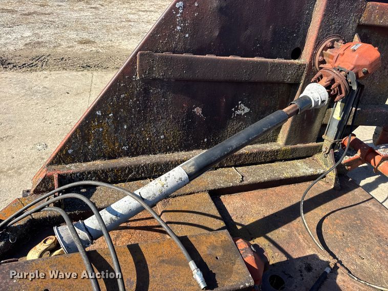 image for item EN0692 Bush Hog batwing rotary mower