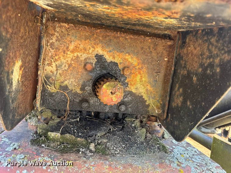 image for item EN0692 Bush Hog batwing rotary mower