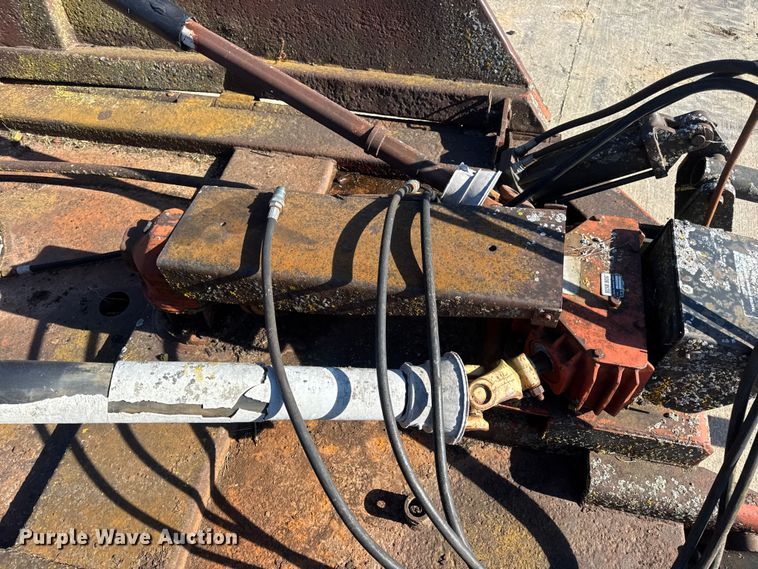 image for item EN0692 Bush Hog batwing rotary mower