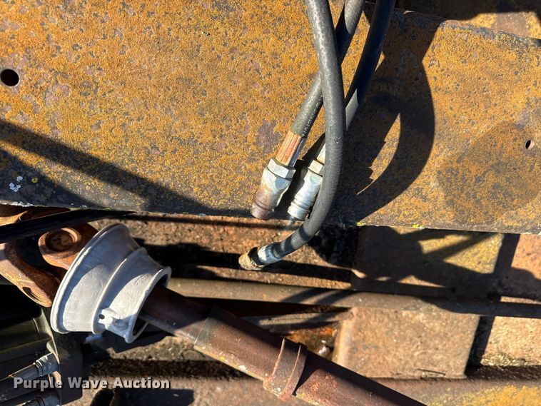 image for item EN0692 Bush Hog batwing rotary mower