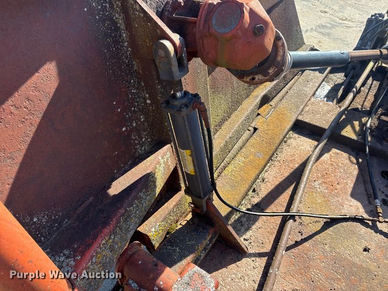 image for item EN0692 Bush Hog batwing rotary mower