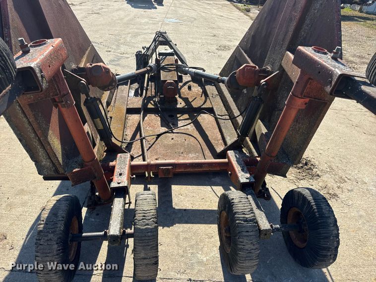 image for item EN0692 Bush Hog batwing rotary mower