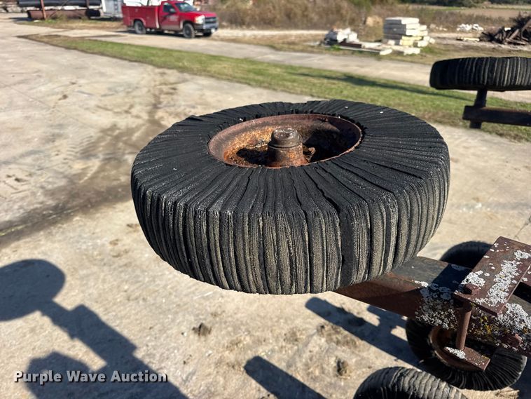 image for item EN0692 Bush Hog batwing rotary mower