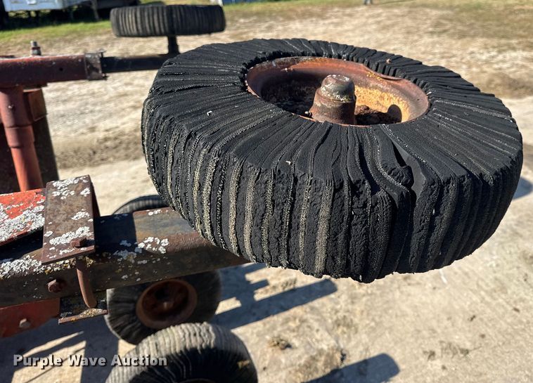 image for item EN0692 Bush Hog batwing rotary mower