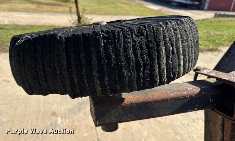 image for item EN0692 Bush Hog batwing rotary mower