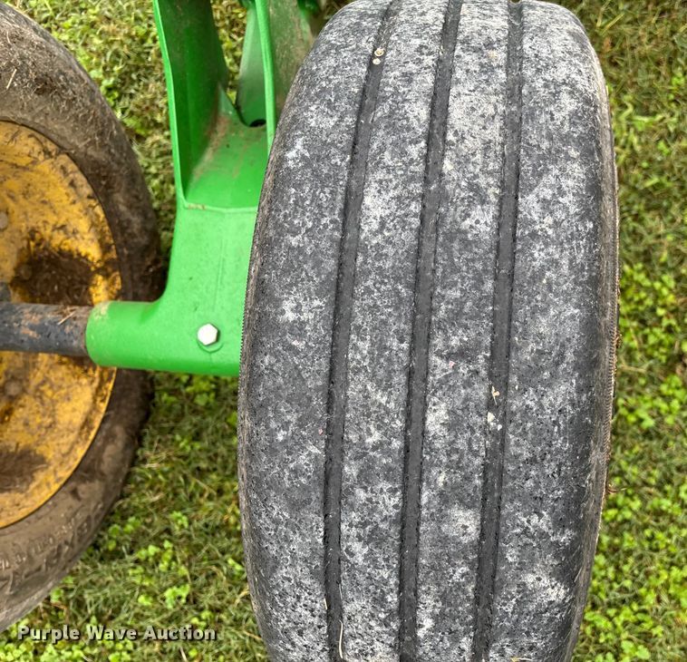 image for item EN5748 2011 John Deere CX15 rotary mower