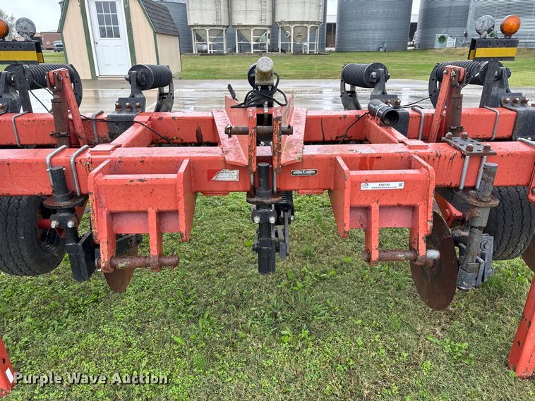 image for item EN5749 2005 Krause 4830-530R in-line ripper