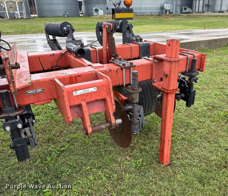 image for item EN5749 2005 Krause 4830-530R in-line ripper