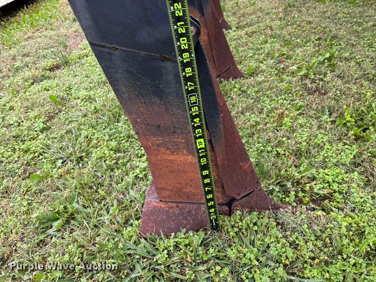 image for item EN5749 2005 Krause 4830-530R in-line ripper