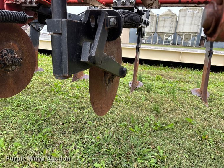 image for item EN5749 2005 Krause 4830-530R in-line ripper