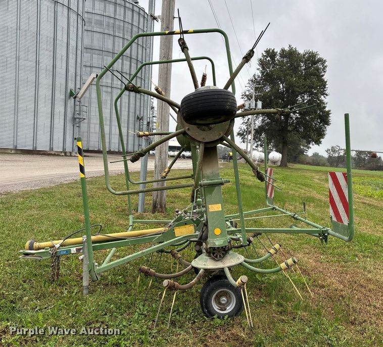 image for item EN5753 Krone KW5.52/4x7T hay tedder