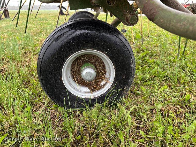 image for item EN5753 Krone KW5.52/4x7T hay tedder