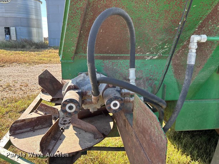 image for item EN5759 BBI spreader