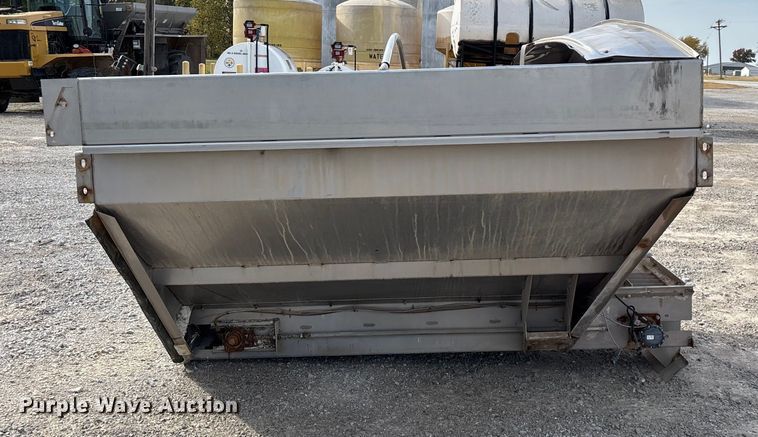 image for item EN5768 New Leader MultApplier L4000G4 spreader bed insert