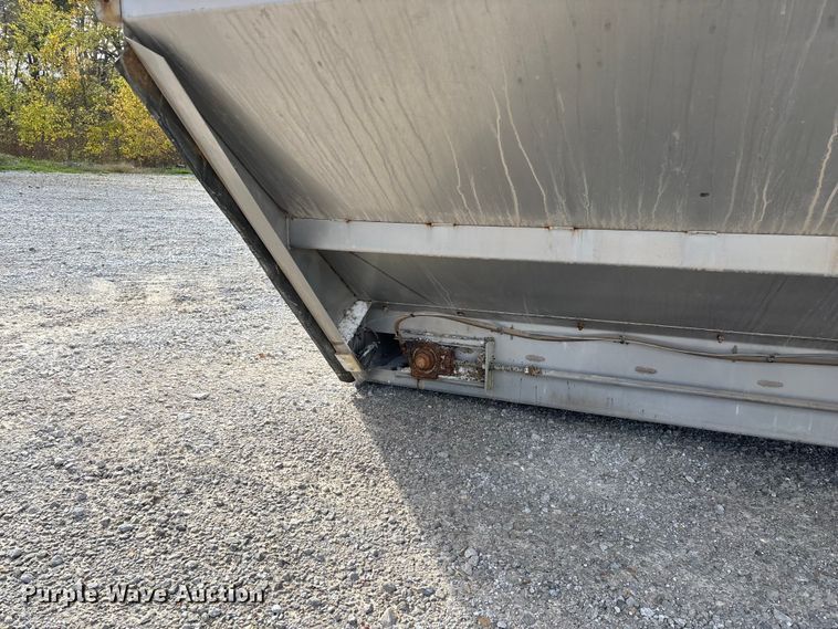 image for item EN5768 New Leader MultApplier L4000G4 spreader bed insert