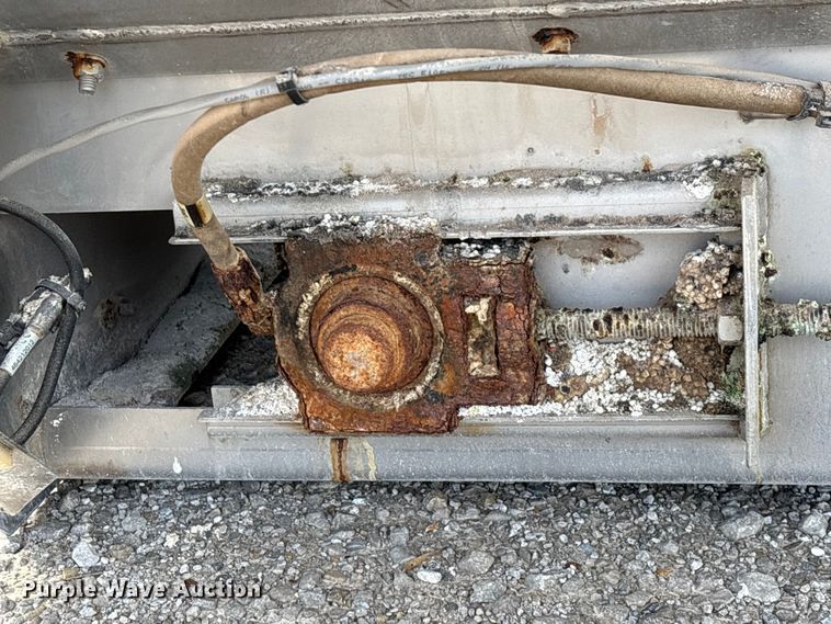 image for item EN5768 New Leader MultApplier L4000G4 spreader bed insert